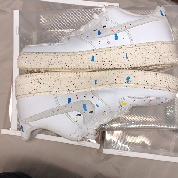 AF1 lows size 7 - Picture 3 of 7